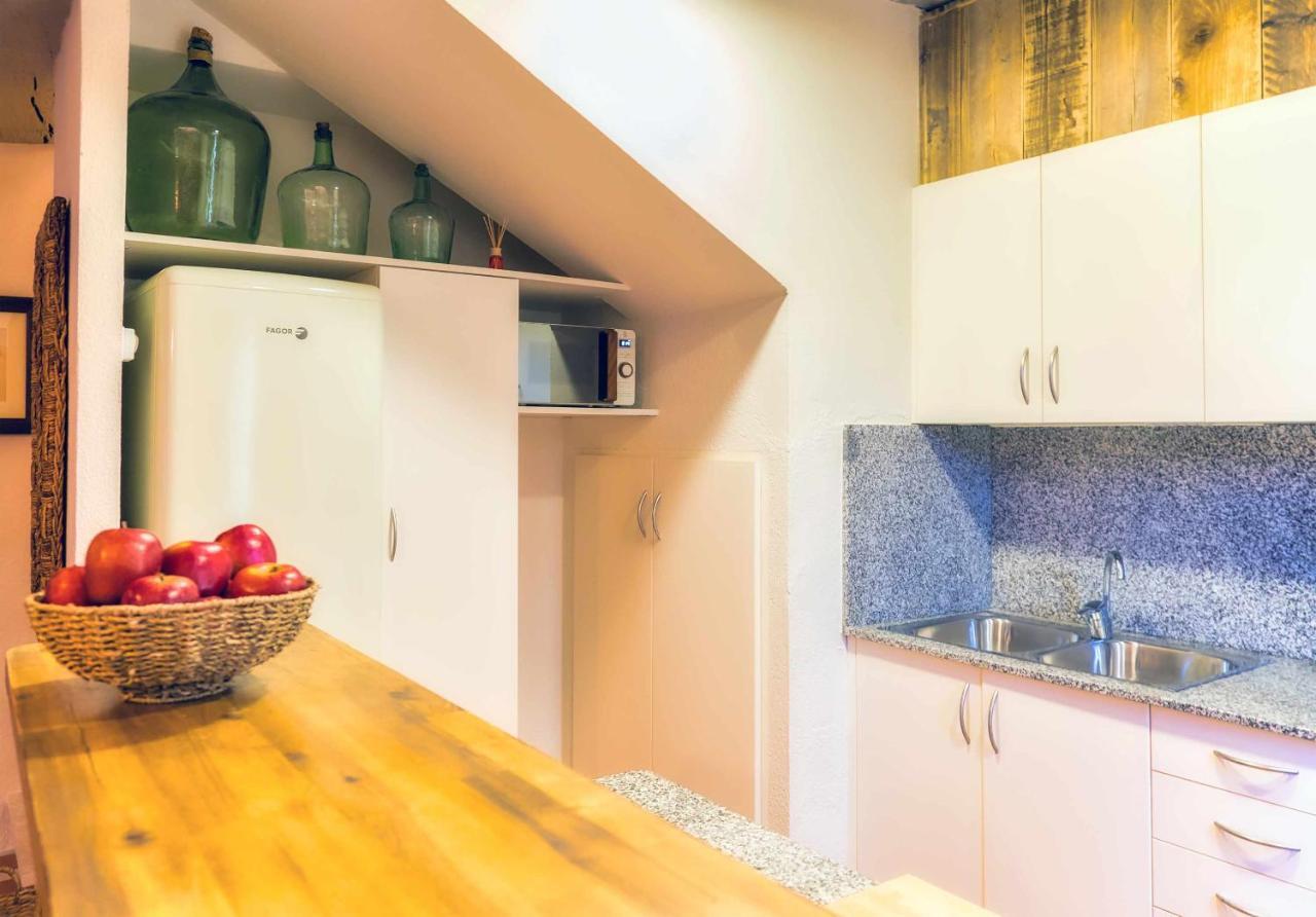 El Molino De Besalu Casa Con Jardin Villa Kültér fotó