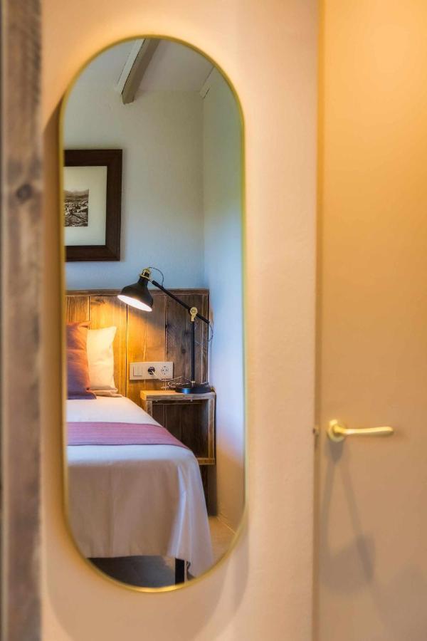 El Molino De Besalu Casa Con Jardin Villa Kültér fotó