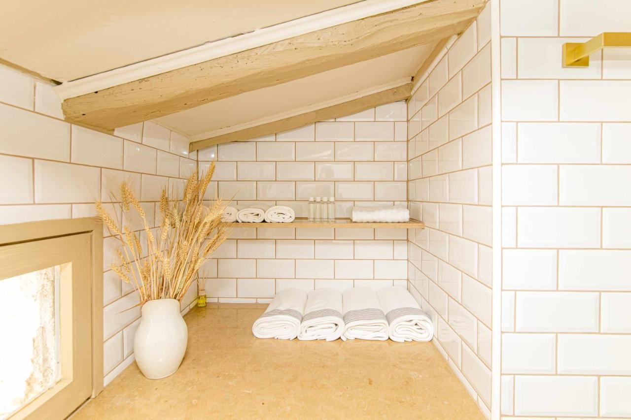 El Molino De Besalu Casa Con Jardin Villa Kültér fotó